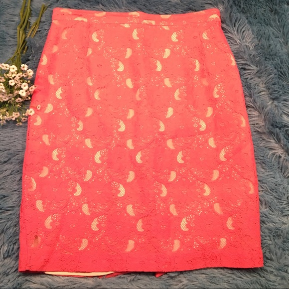 H&M Dresses & Skirts - H&M Coral Pink Lace Pencil Skirt size 10